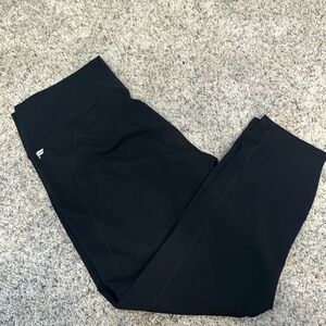 Black Fabletics capri leggings XL